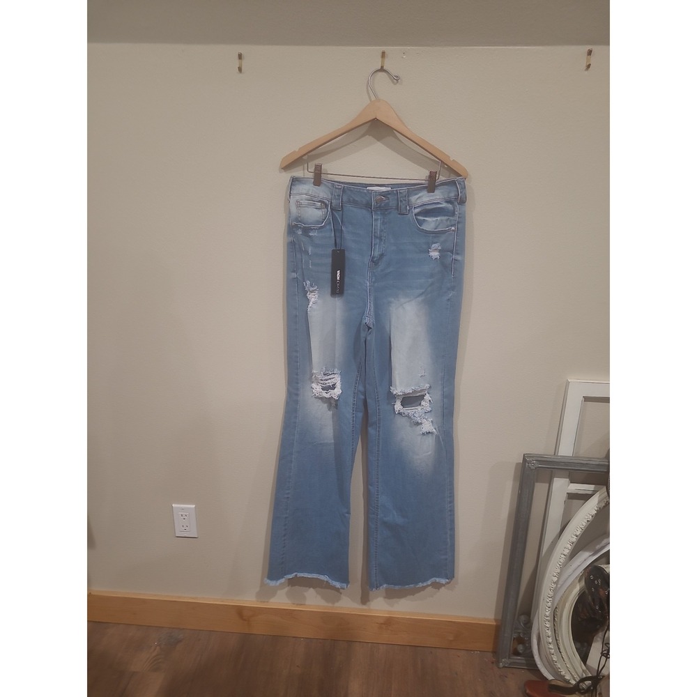 NWT Fashion Nova Juniors SZ 11 faded distressed stretch Flare raw hem jeans boho